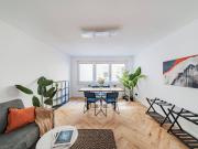 Elegante, neu sanierte 3,5 Zimmer Wohnung mit...