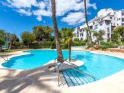 ELEGANTE PISO PUERTO BANÚS