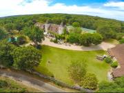 Élégante propriété de campagne avec piscine, court de...