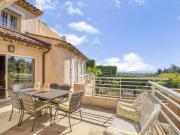 Élégante propriété sur les hauteurs