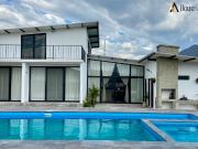 ELEGANTE QUINTA EN VENTA EN YUNGUILLA SECTOR LACAY