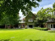 Elegante Residencia Gran Parque Libertador al Rio