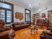 Elegante residencia reciclada de 3 plantas con cocheras,...