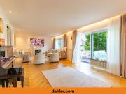Exklusives 2 Familien Haus mit Pool, Sauna und Garten...