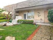 ELEGANTE VILLA BIFAMILIARE NEL COMPLESSO RESIDENZIALE...