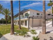 Elegante villa con vistas panorámicas al mar en...