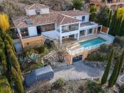 Élégante villa contemporaine en position dominante – Vue...