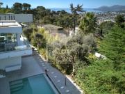 Élégante villa familiale avec piscine et volumes...