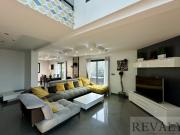 Élégante villa familiale, volumes généreux et lumière...