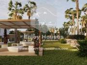 Elegante villa independiente con amplio jardín privado