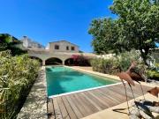 Elegante Villa Mediterránea con Amplia Parcela en Jávea...