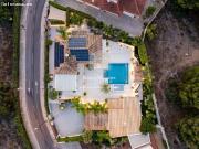 Elegante Villa Moderna con Casa de Invitados, Vistas al...