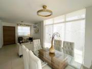 ELEGANTE VIVIENDA SEMI AMOBLADA DENTRO DE URB PRIVADA AL...