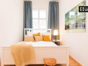 Elegante Wohnung mit 1 Schlafzimmer in Schöneberg zu...