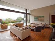 Elegante y moderna casa como de estreno y con hermosa...