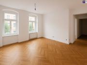 Eleganter Wohntraum mit Altbauflair – 2 Zimmer Wohnung...