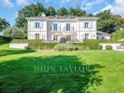 Elegantes Anwesen mit Pool in einem Wohngebiet von Lausanne