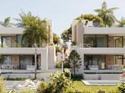 Elegantes Casas con Piscina Cerca de la Playa en Marbella