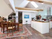 Elegantes Dachgeschossloft im Herzen von Wels –...