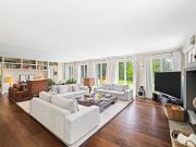 Elegantes Familienanwesen, ohne Belästigung und mit... Elegantes Familienanwesen, ohne Belästigung und mit...