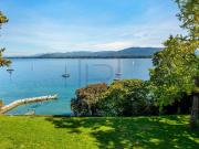 Elegantes Grundstück am Wasser