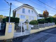 Elegantes Stadthaus in exklusiver Heuberglage mit...