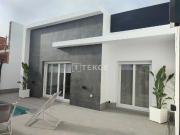 Elegantes villas independientes estilo bungalow en...