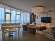 Elegantly designed 3 bedroom unit in Kirov with balcony...