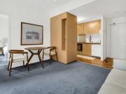 Elegantly furnished apartment  a must see for those...