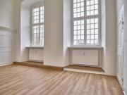 Eleganz und Geschichte vereint: Modernisierte Maisonette...