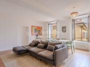 Eleganza e vista lago nel cuore di Arona