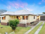 Elevated 3 Bedroom Home on 809m² with R3 Zoning