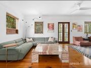 Elevated Inner City Colonial Cottage with Private Leafy...