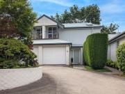 Elevated Living in the Heart of Moss Vale