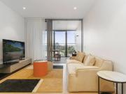 Elevated Luxury Living with Iconic Sydney Harbour Views