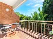 Elevated outlook, North facing Gem