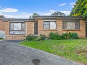 Elevated Position with Escarpment & Valley Views