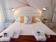 Elide Love Locks in Ponte Milvio