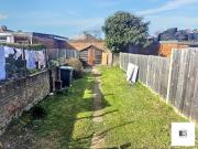 Ellanby Crescent, Edmonton N18, 2 bed flat to rent,...