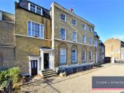 Elm Court, Bruce Grove N17, 2 bed flat to rent, £1,675...