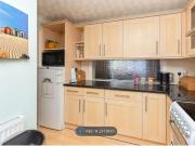 Elm Farm Road, Aylesbury HP21, 3 bedroom terraced house...