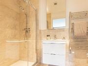 3 bedroom House To Let Total Size: 931 SQ FT