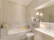 Elm Park Gardens, Chelsea, London SW10, 2 bedroom flat...