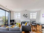 Elm Park Road, Kensington And Chelsea, 2 Bedroom Flat