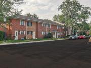 Elmwood Terrace Apartments and Townhomes One Bedroom 787...