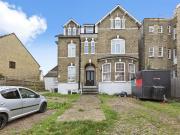 Eltham Road, London SE12, 3 bed flat to rent, £1,800 pcm...
