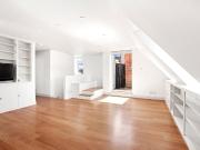 Elystan Street, London SW3, 3 bed flat to rent, £9,500...