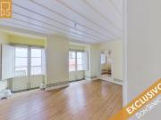 Em Pleno Centro Histórico Dentro das Muralhas do Castelo...