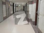 Emaar 2bed seafacing avaliable for rent in pearl towers....