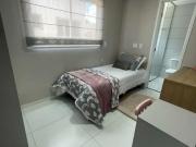 Emb casa duplex na zona leste sendo a entrada dividido...